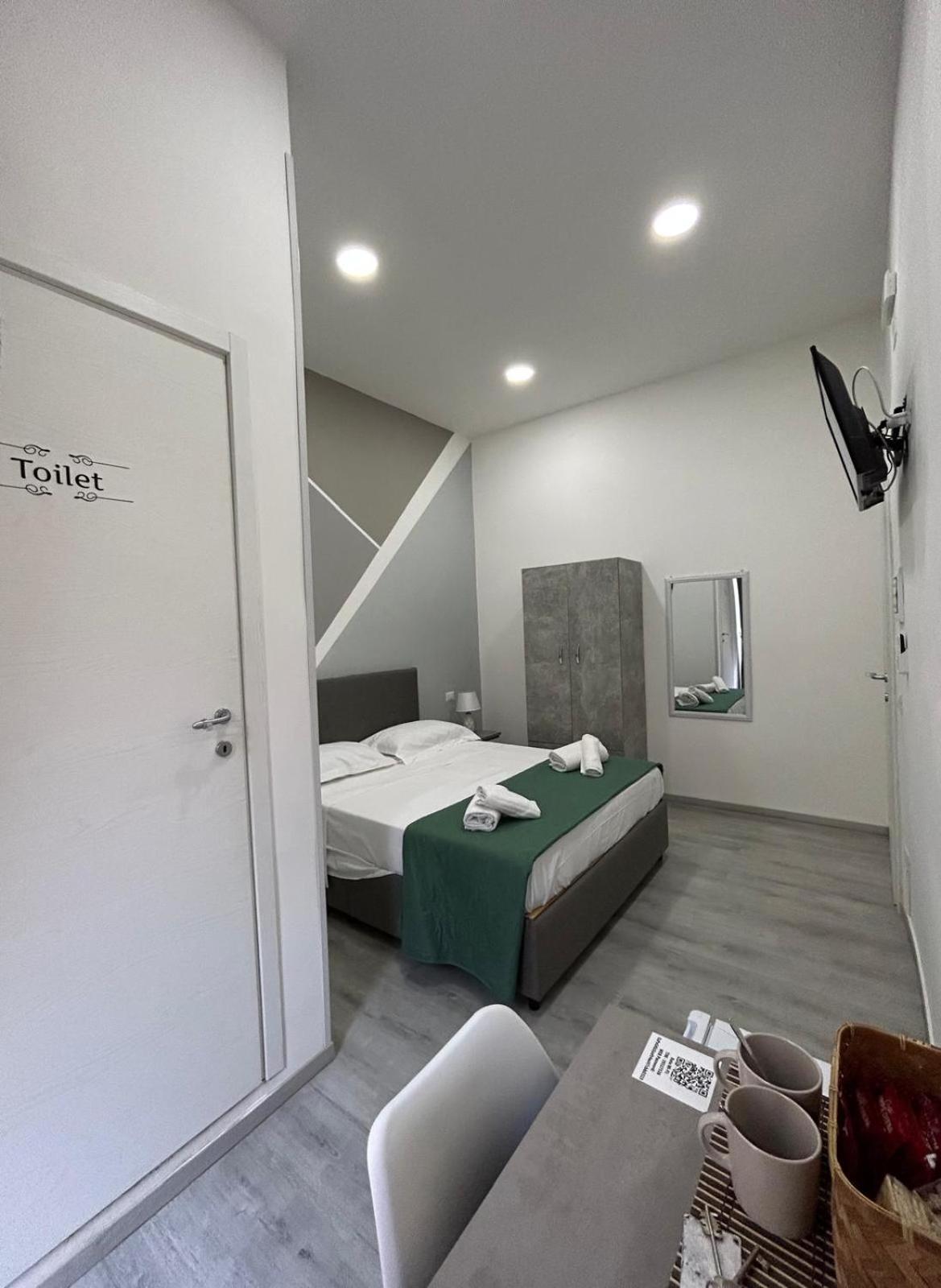 Garibaldi Guest House Napoli Ngoại thất bức ảnh